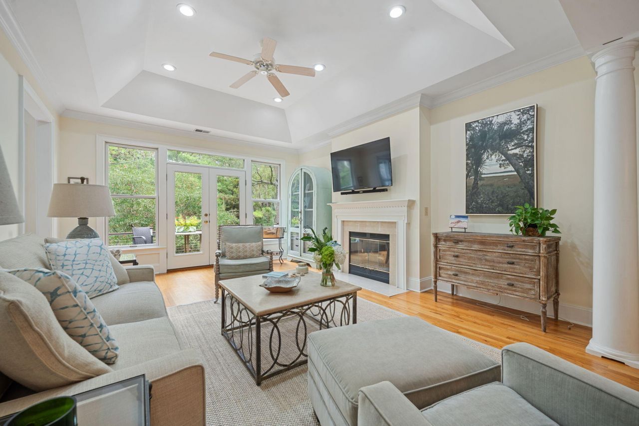 297 Saltmeadow Cove Photo 8