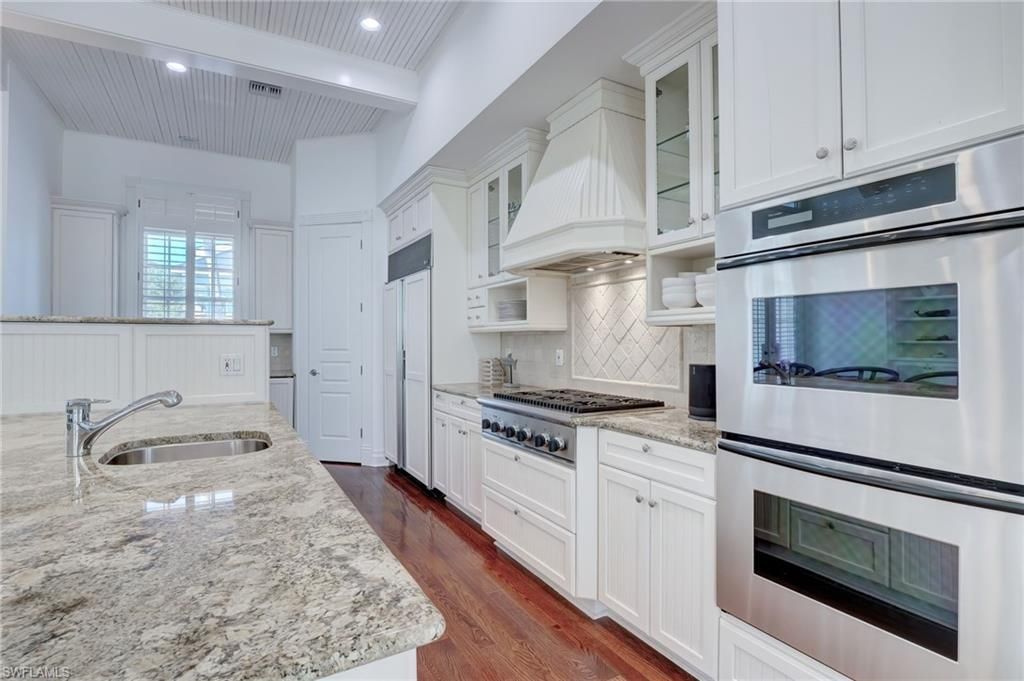 1551 Gulf Shore Blvd S, Naples, FL 34102 Photo