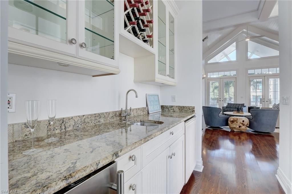 1551 Gulf Shore Blvd S, Naples, FL 34102 Photo