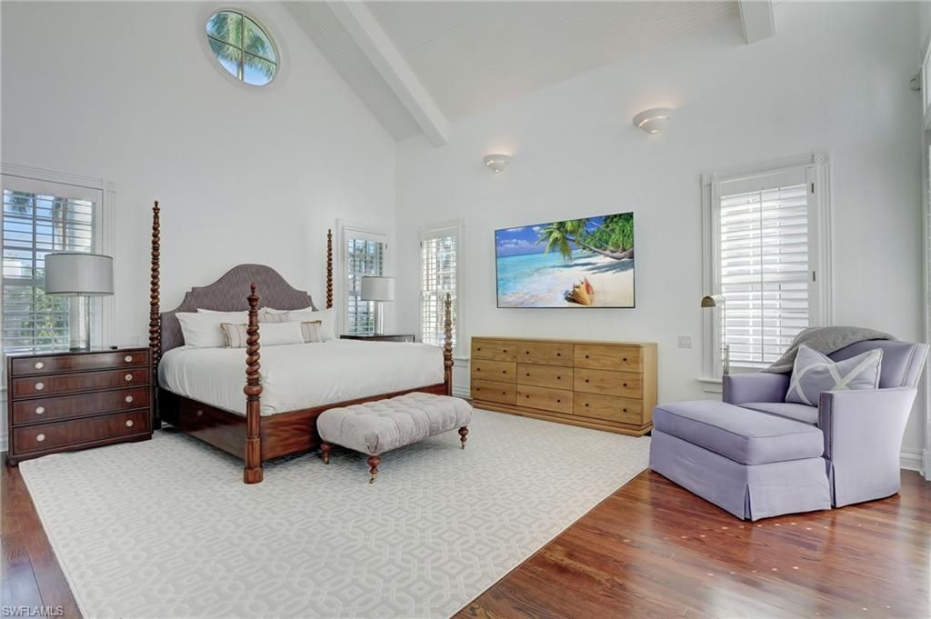 1551 Gulf Shore Blvd S, Naples, FL 34102 Photo