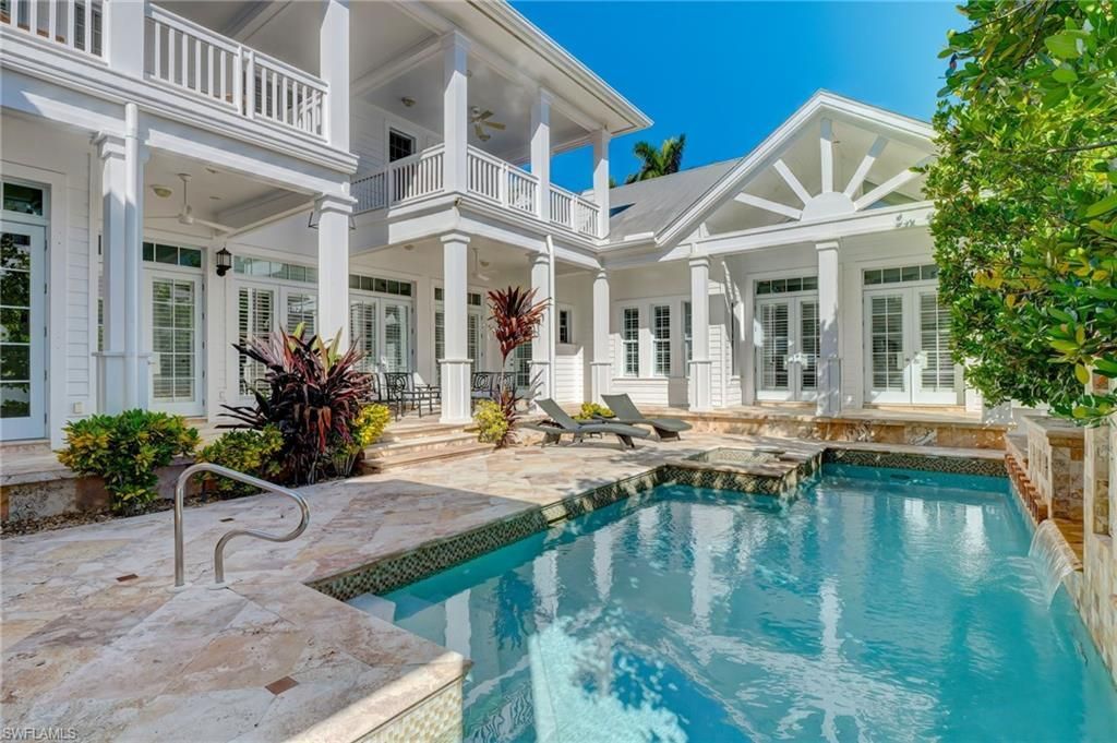 1551 Gulf Shore Blvd S, Naples, FL 34102 Photo