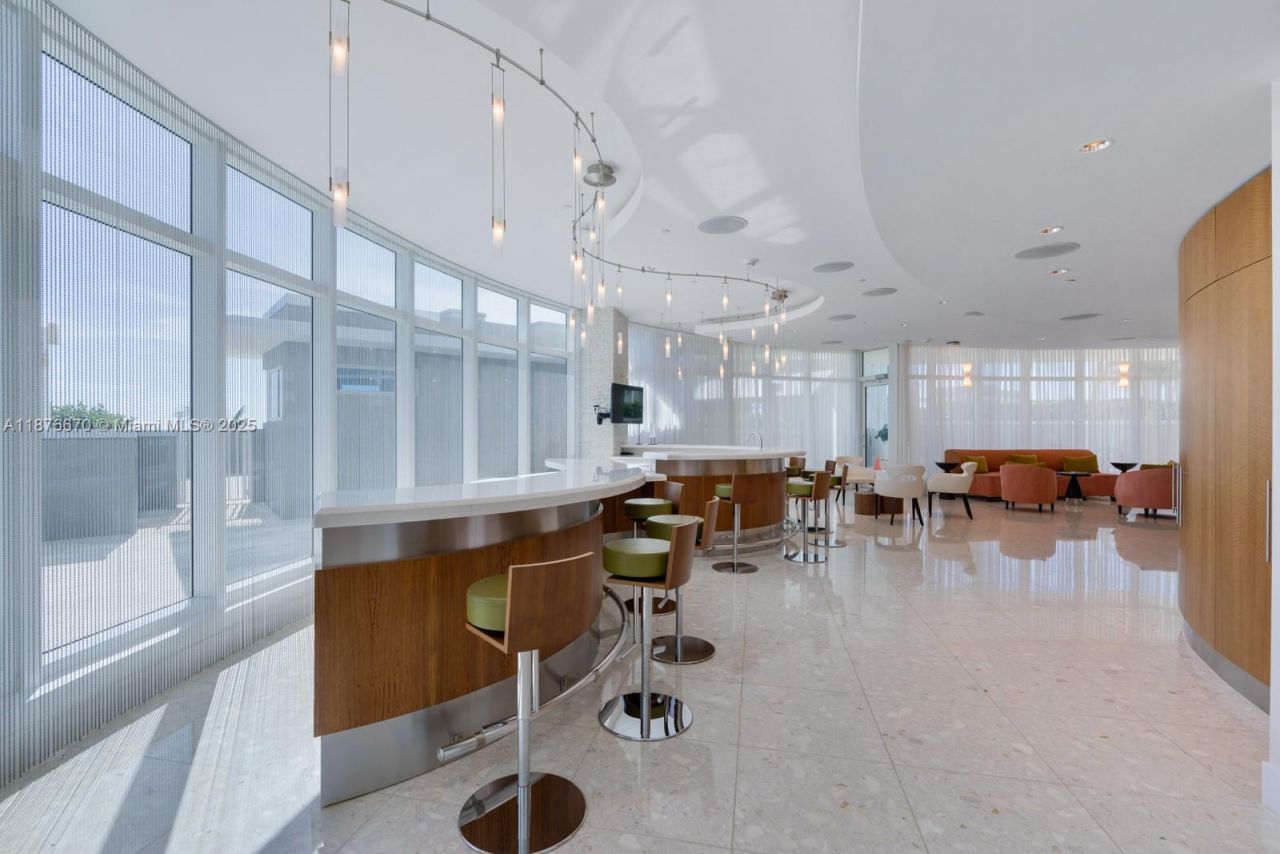 3801 Collins Ave, Unit 503, Miami Beach, FL 33140 Photo