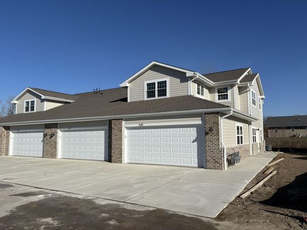 455 Hillary Cir, Unit C, Johnson Creek, WI 53038