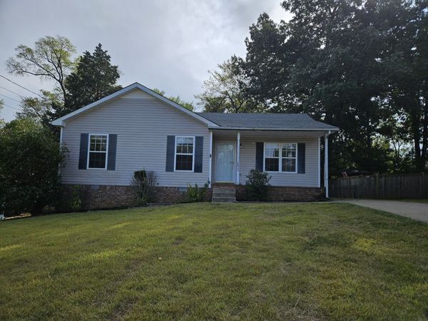 2825 Teakwood Dr, Clarksville, TN 37040