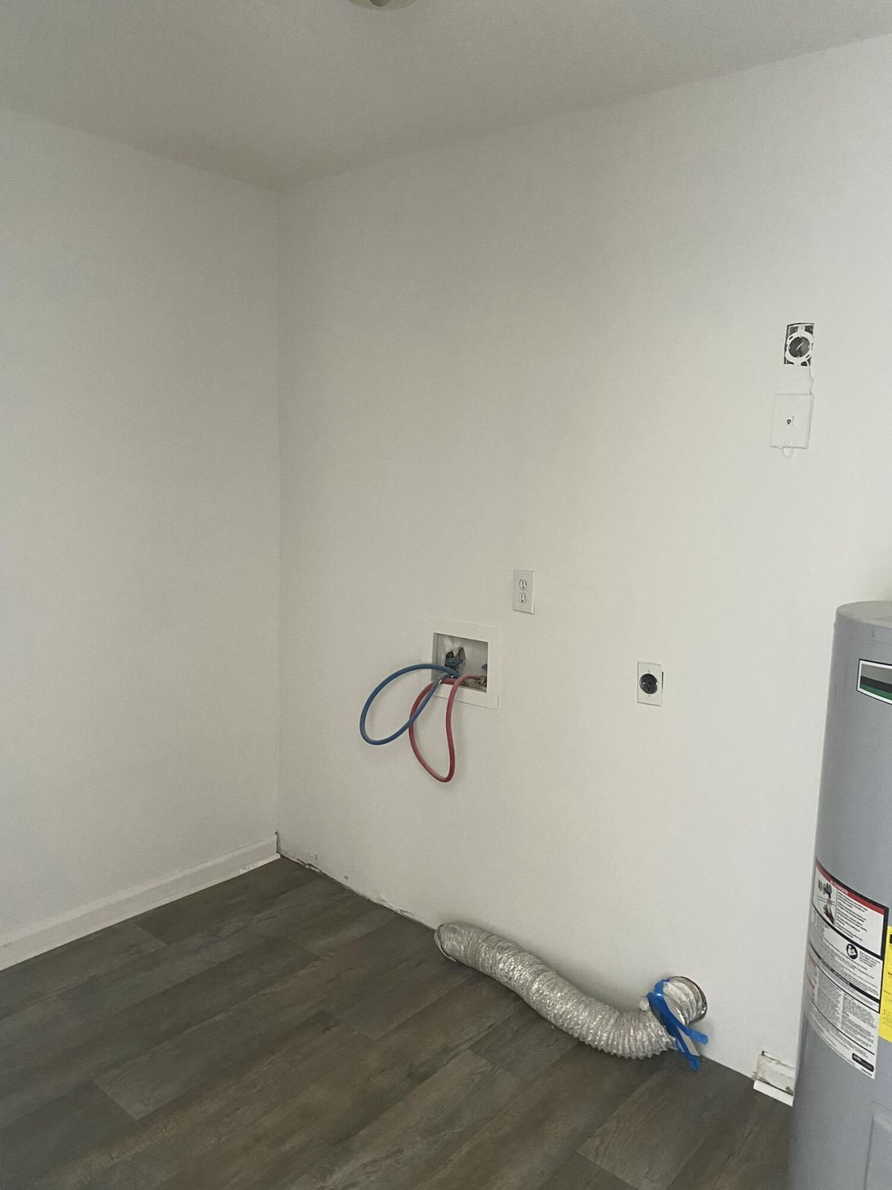 8040 Thelen Street Photo 13