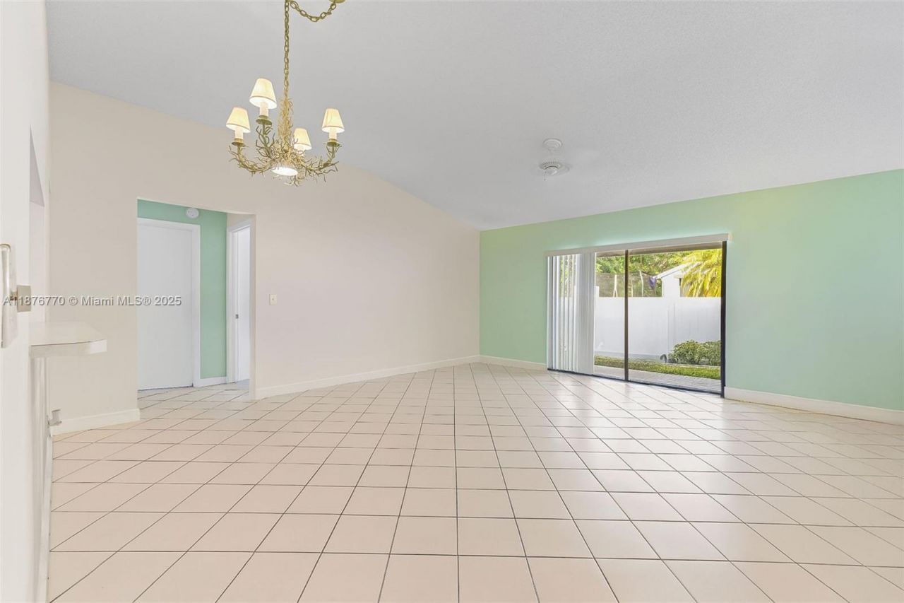 11657 NW 11th Street, Pembroke Pines, FL 33026 Photo