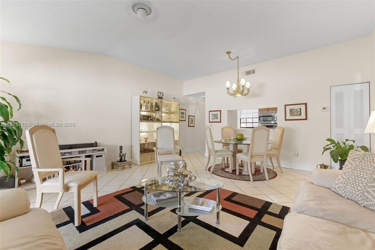 11657 NW 11th Street, Pembroke Pines, FL 33026 Photo