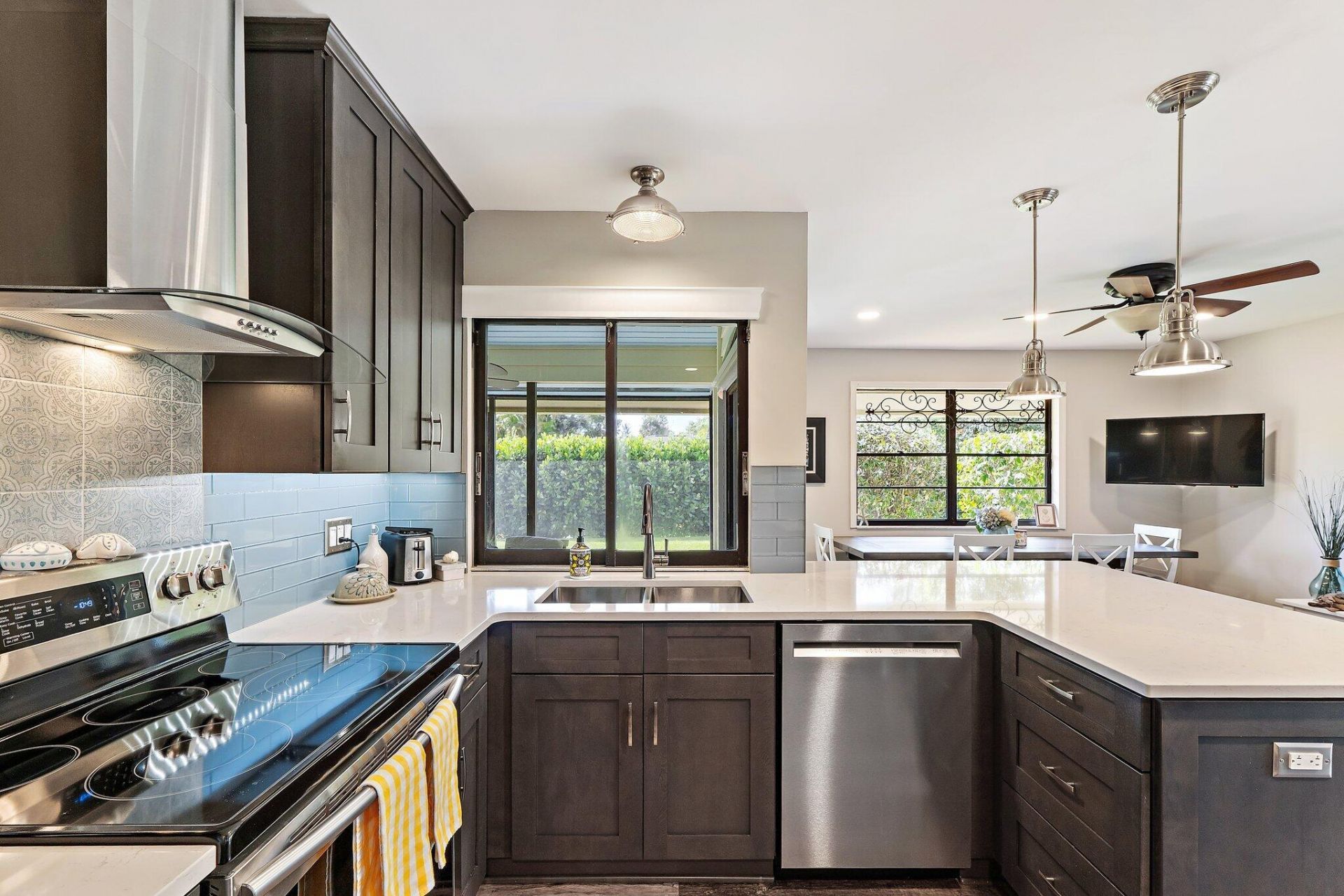 10690 SE Jupiter Narrows Drive, Hobe Sound, FL 33455 Photo