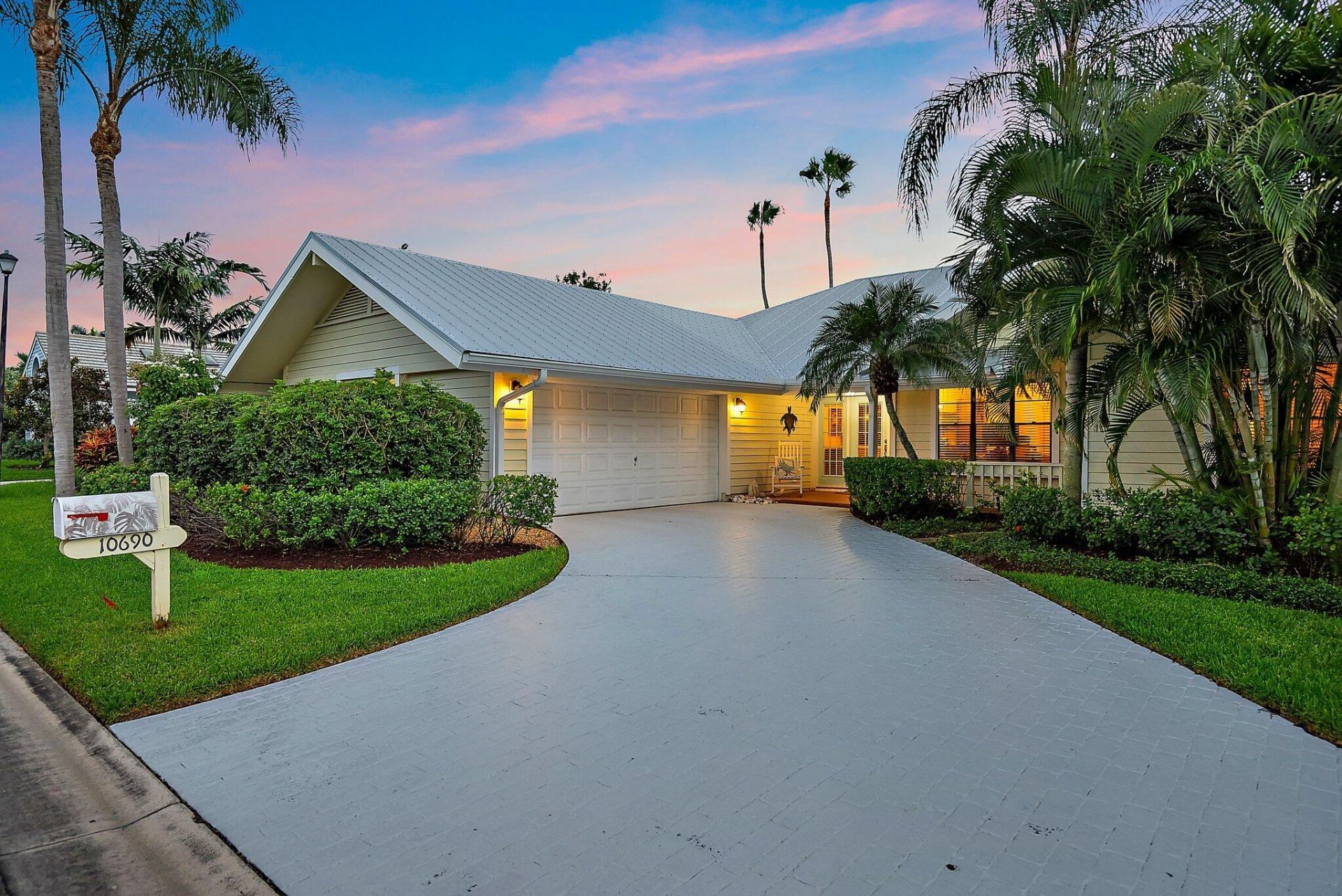 10690 SE Jupiter Narrows Drive, Hobe Sound, FL 33455 Photo