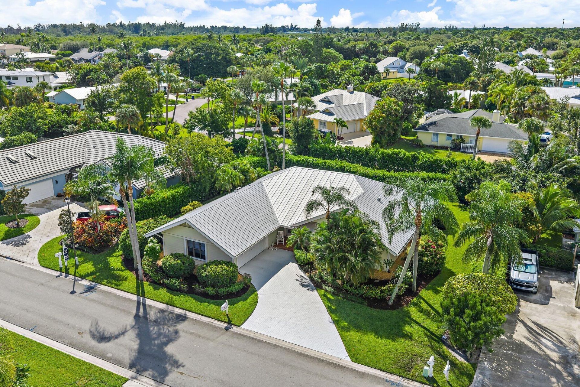 10690 SE Jupiter Narrows Drive, Hobe Sound, FL 33455 Photo