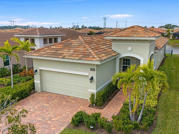 25074 SW Alberti Way, Port St. Lucie, FL 34986