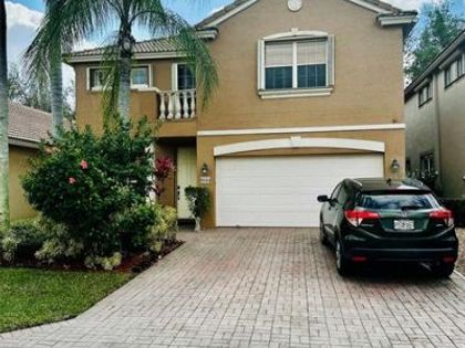 8564 Via Giardino Boca Raton, FL 33433