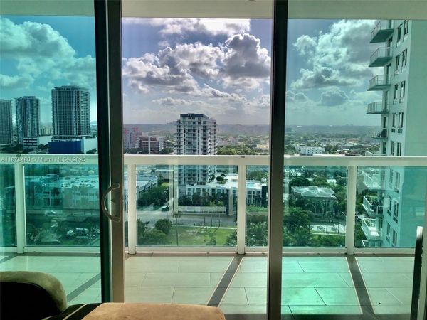 1800 N Bayshore Dr, Unit 2210, Miami, FL 33132