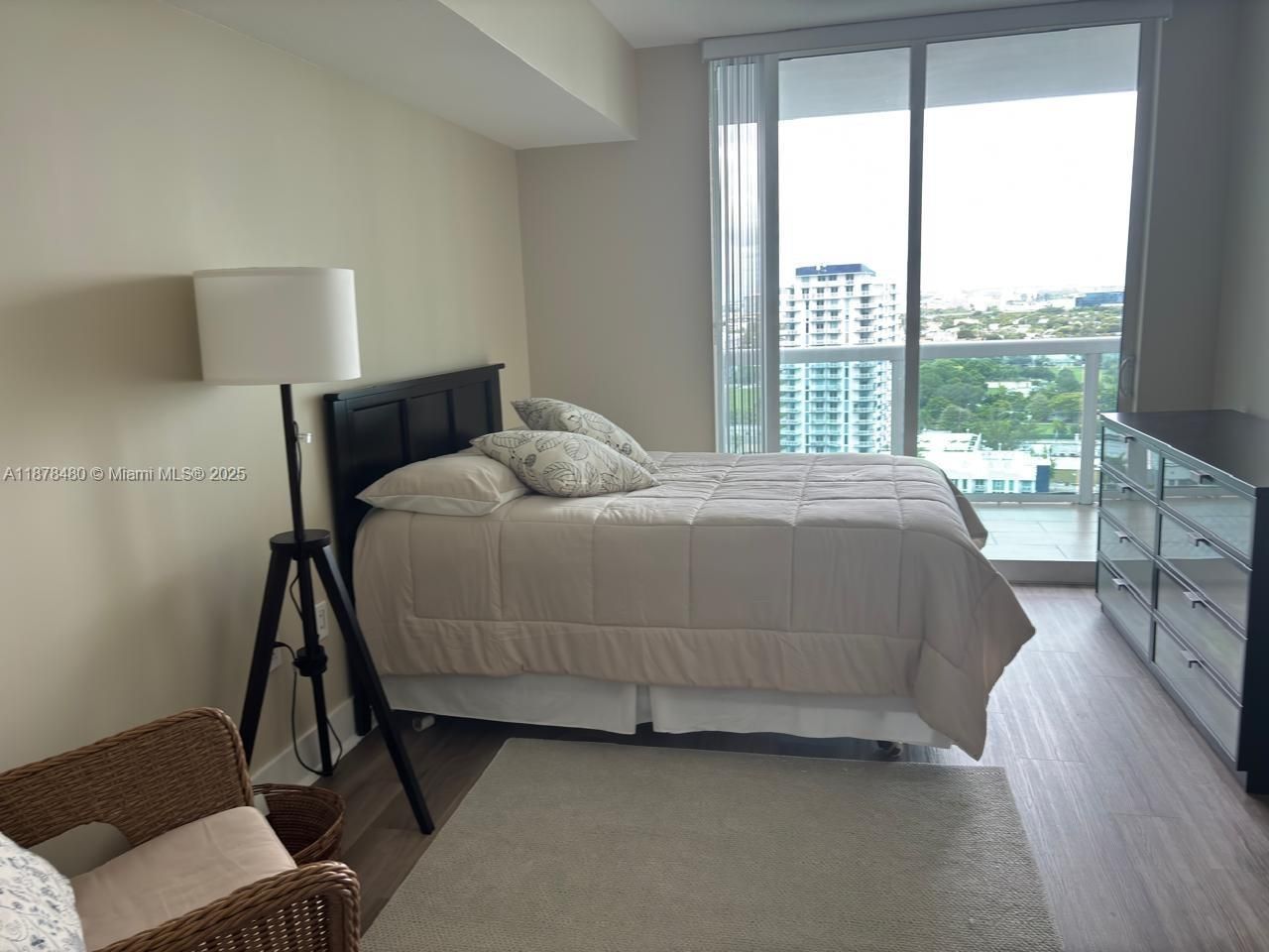 1800 N Bayshore Dr, Unit 2210, Miami, FL 33132 Photo