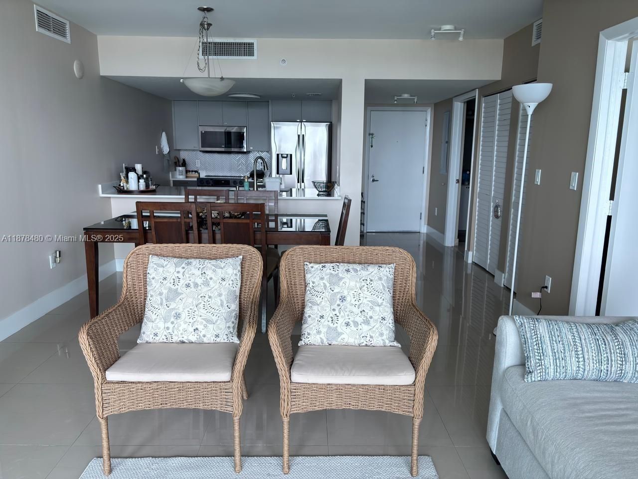 1800 N Bayshore Dr, Unit 2210, Miami, FL 33132 Photo