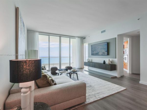 16051 Collins Ave, Unit 2102, Sunny Isles Beach, FL 33160