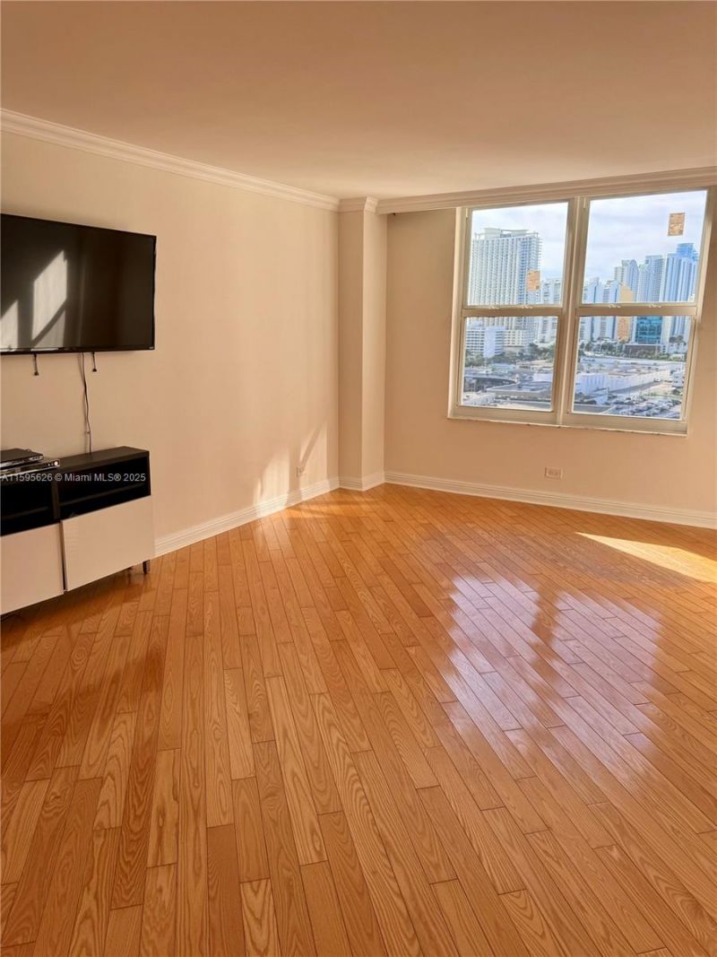 230 174th St, Unit 1602, Sunny Isles Beach, FL 33160 Photo