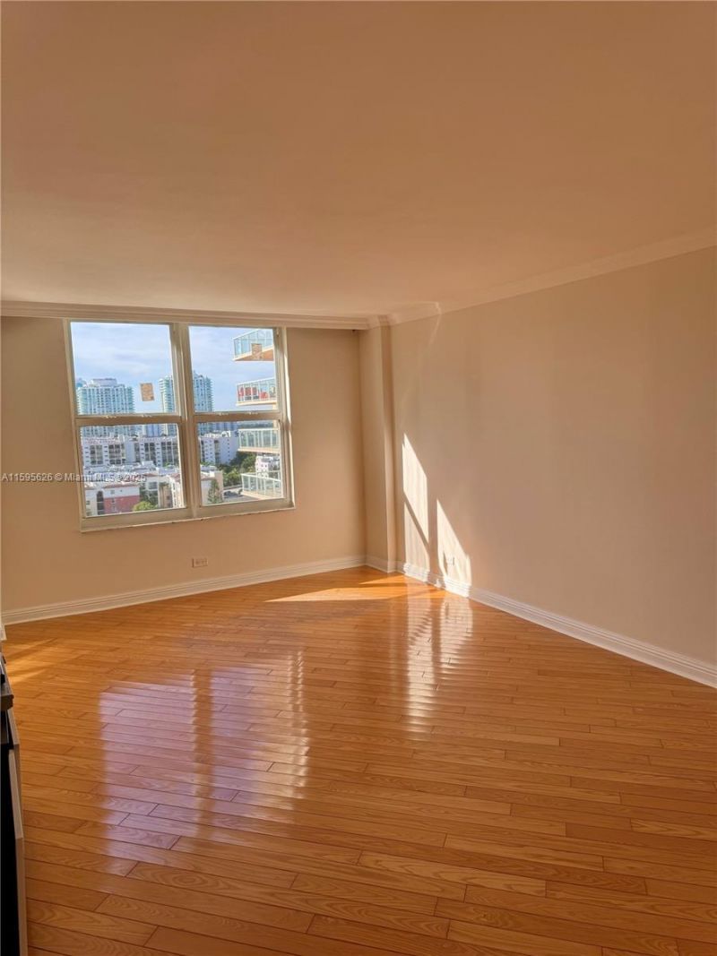 230 174th St, Unit 1602, Sunny Isles Beach, FL 33160 Photo