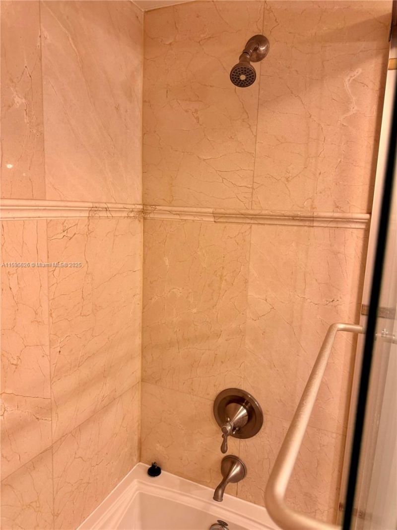 230 174th St, Unit 1602, Sunny Isles Beach, FL 33160 Photo