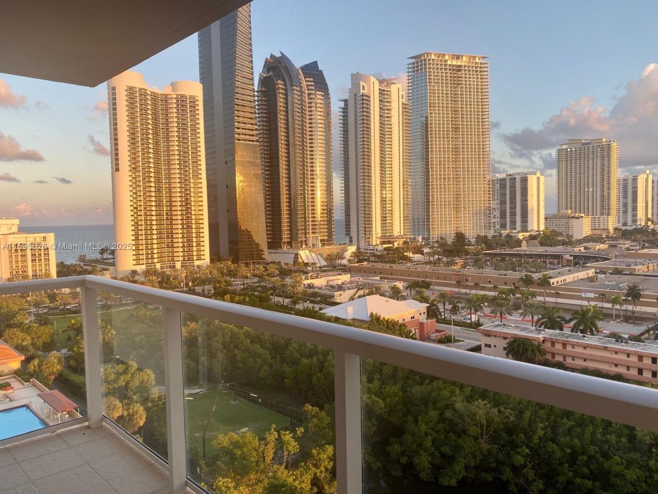 230 174th St, Unit 1602, Sunny Isles Beach, FL 33160 Photo