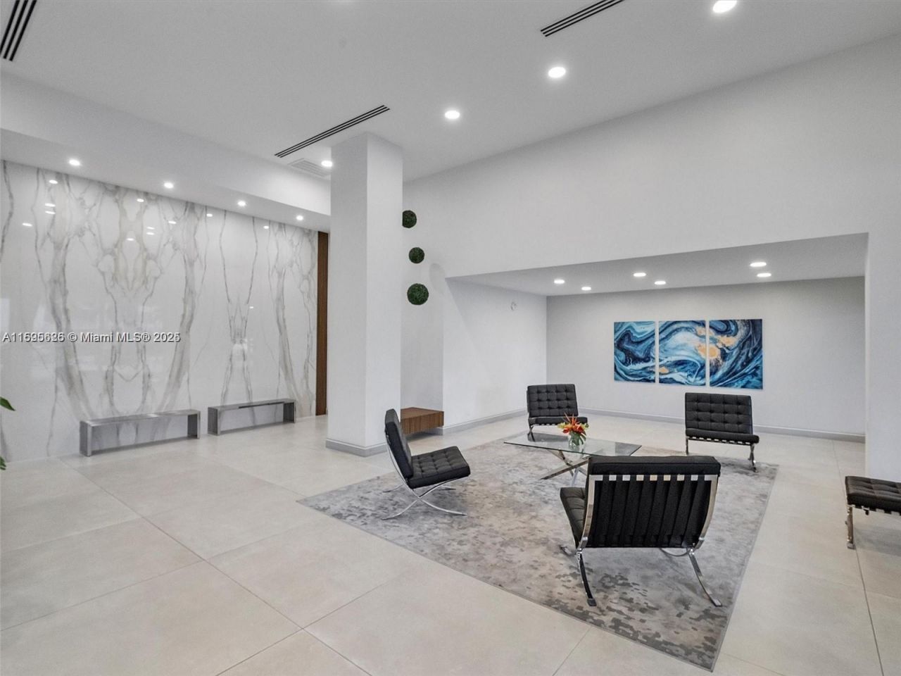 230 174th St, Unit 1602, Sunny Isles Beach, FL 33160 Photo