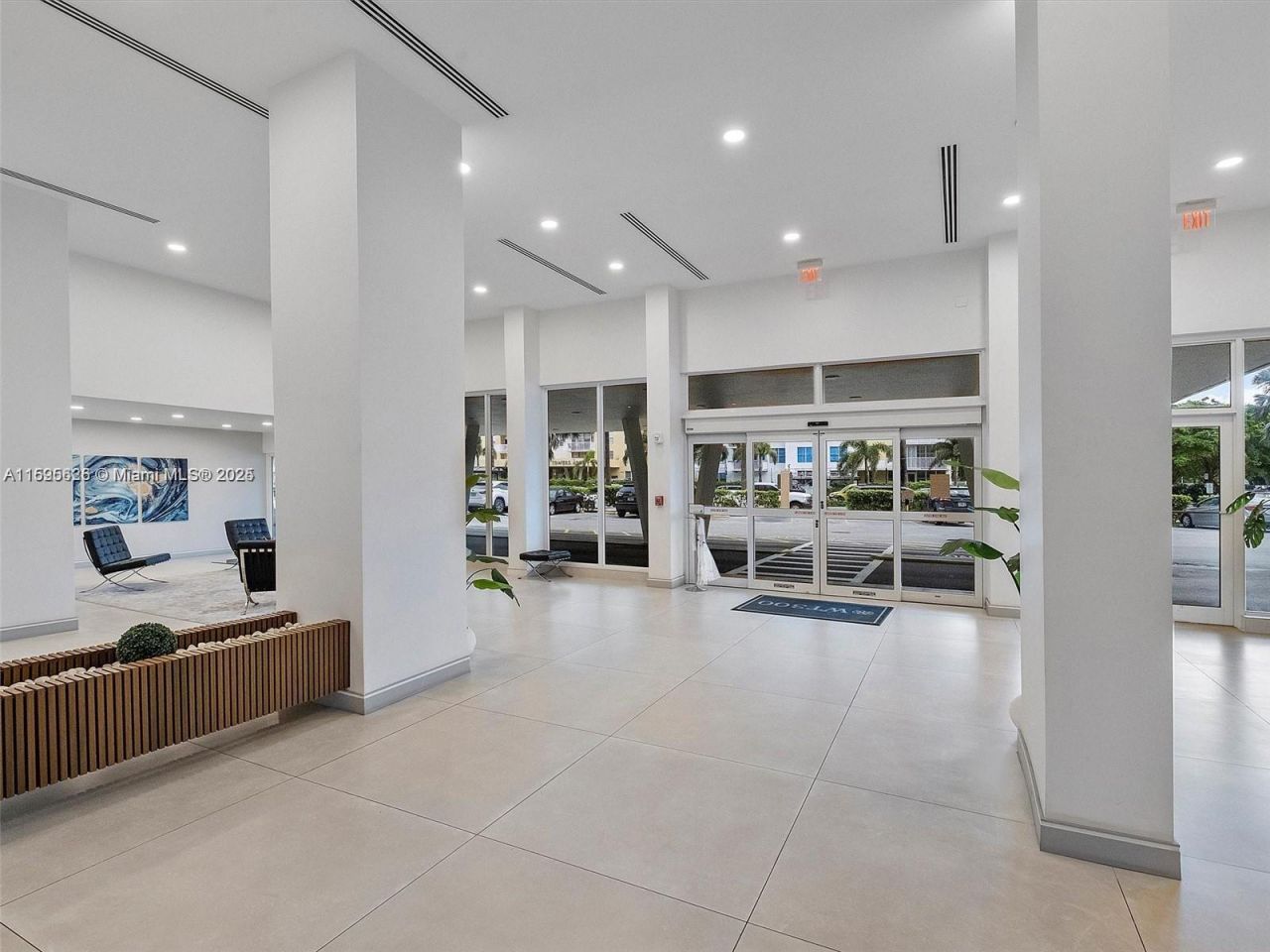 230 174th St, Unit 1602, Sunny Isles Beach, FL 33160 Photo