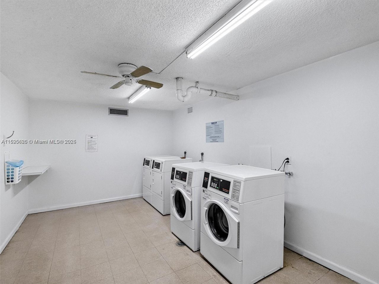 230 174th St, Unit 1602, Sunny Isles Beach, FL 33160 Photo