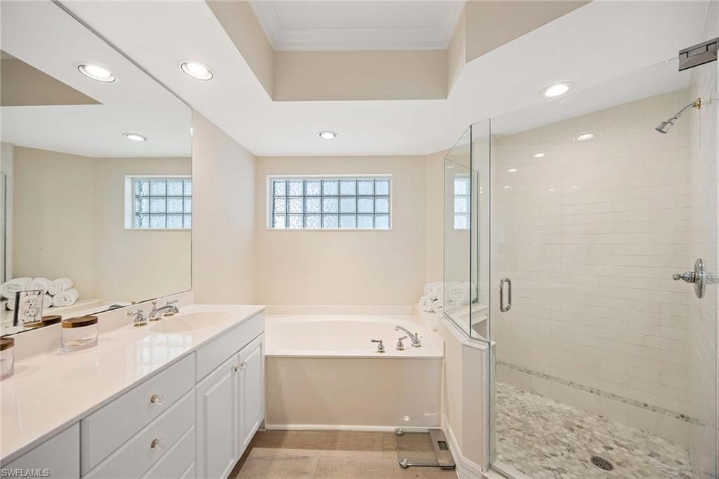 315 Dunes Blvd, Unit 801, Naples, FL 34110 Photo