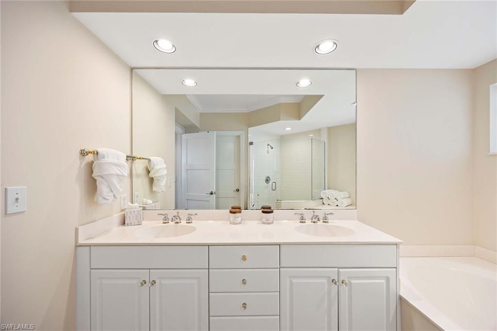 315 Dunes Blvd, Unit 801, Naples, FL 34110 Photo
