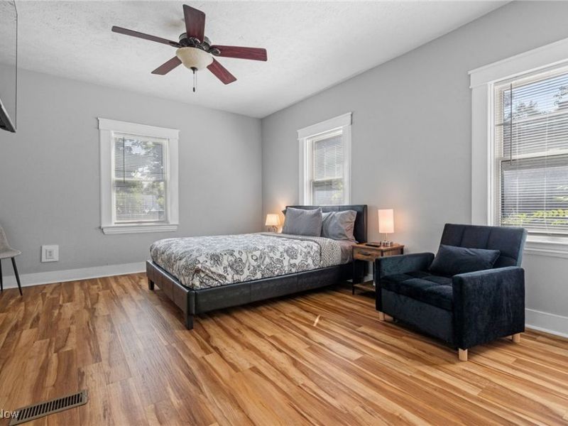 2473 W 11th Street, Cleveland, OH 44113 Photo 11