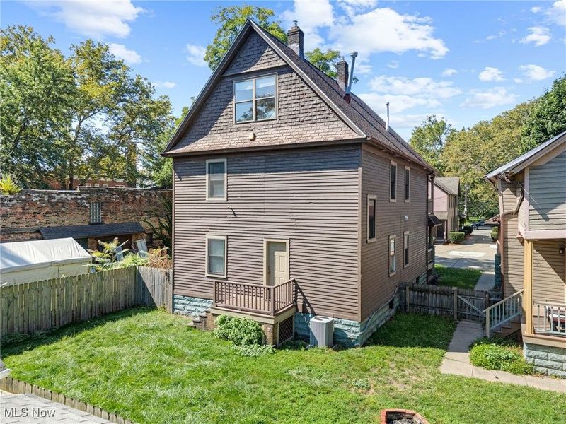 2473 W 11th Street, Cleveland, OH 44113 Photo 31