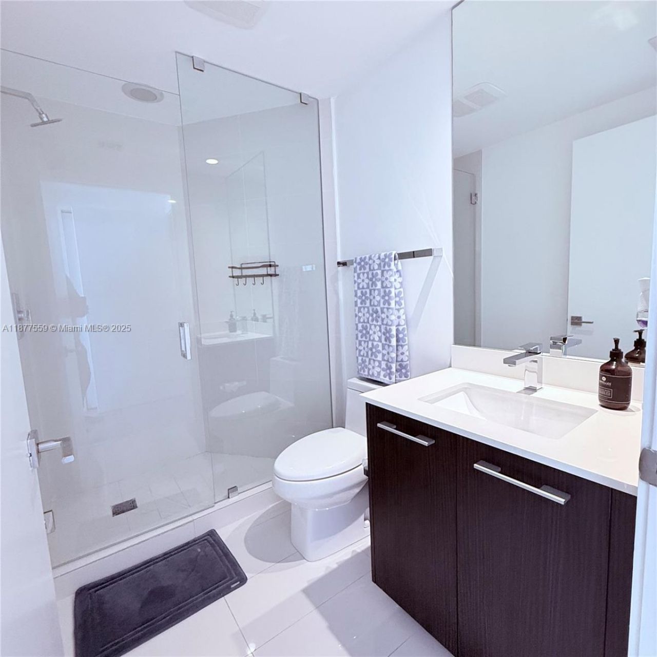 55 SW 9th St, Unit 4003, Miami, FL 33130 Photo