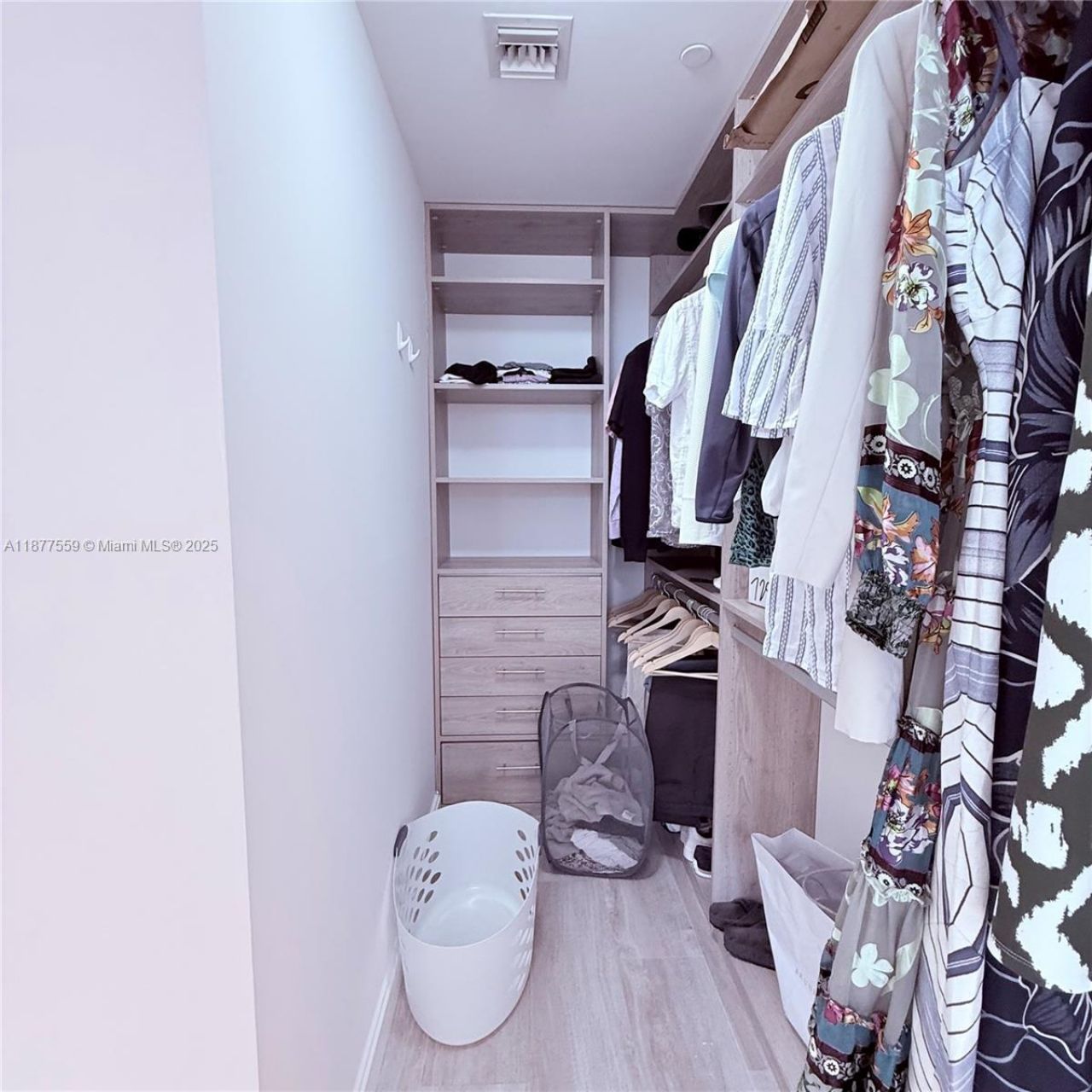 55 SW 9th St, Unit 4003, Miami, FL 33130 Photo