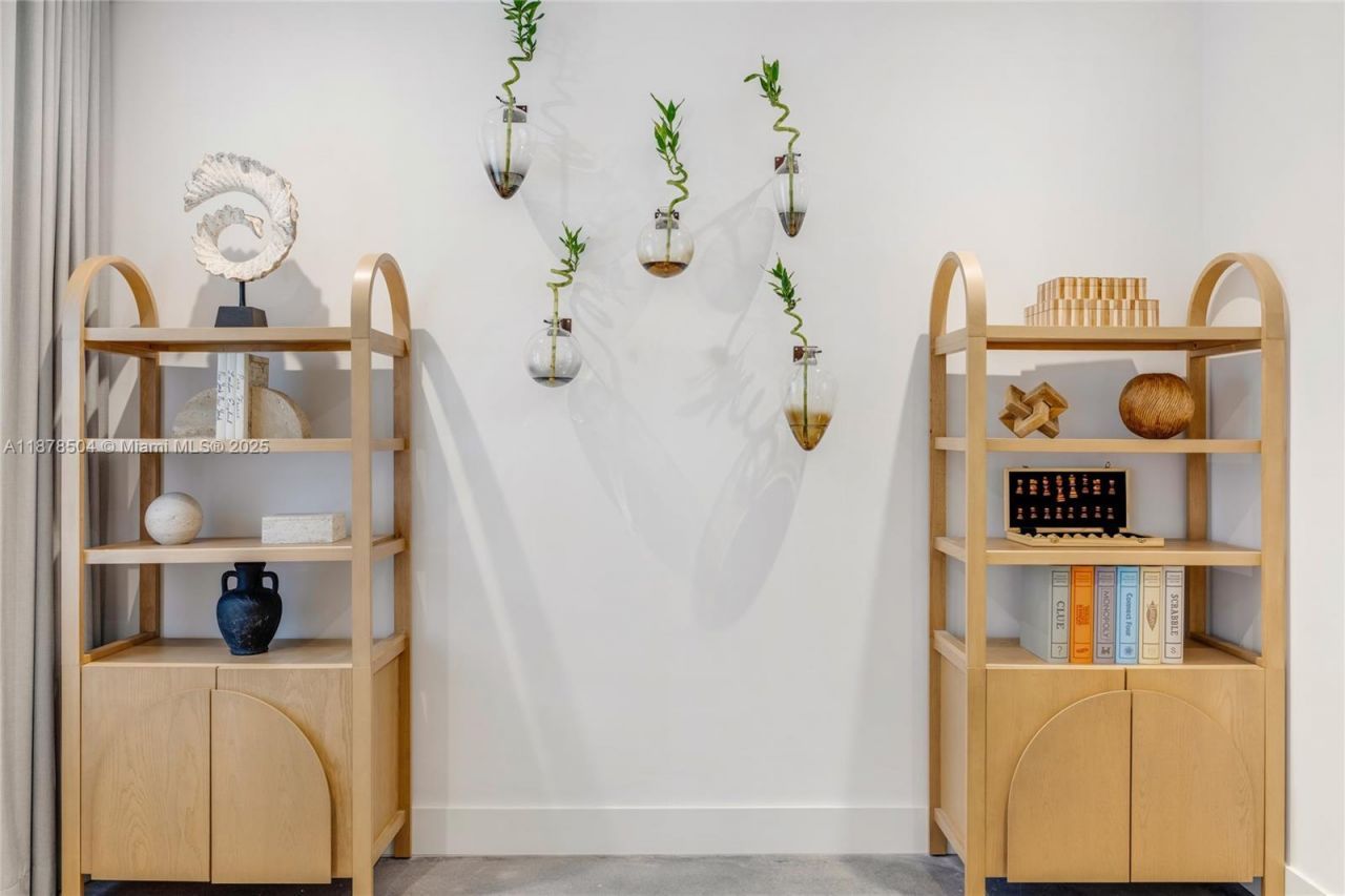 1000 NW 9th Ct, Miami, FL 33136 Photo