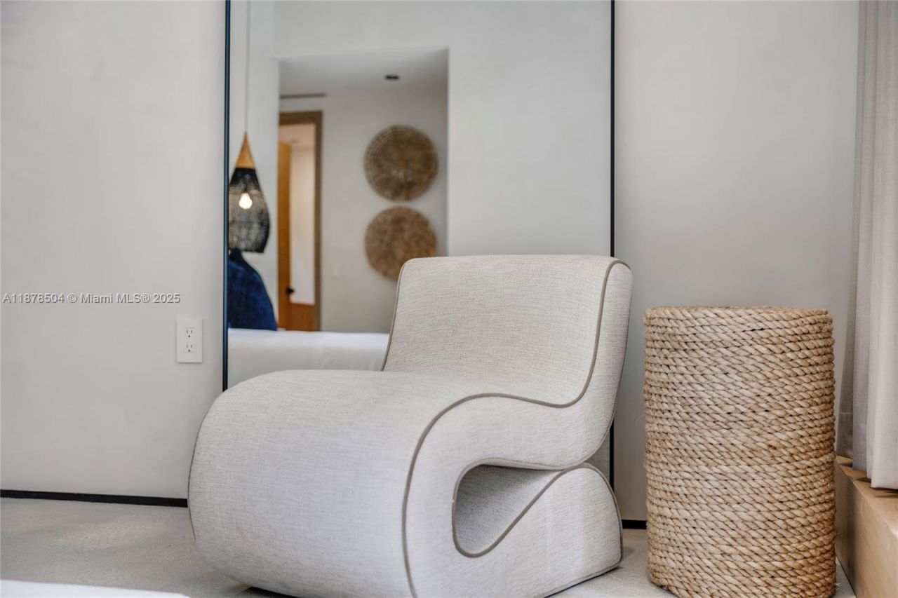 1000 NW 9th Ct, Miami, FL 33136 Photo