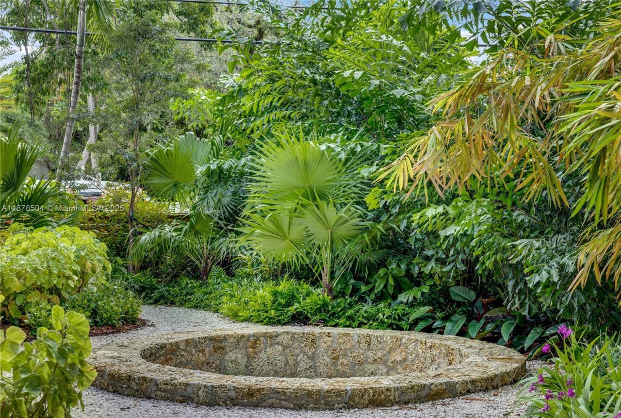 1000 NW 9th Ct, Miami, FL 33136 Photo