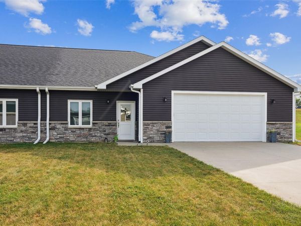 205 N 8th Avenue, Sully, IA 50251