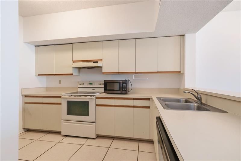 8240 NW 24th Street, Unit 8240, Coral Springs, FL 33065 Photo