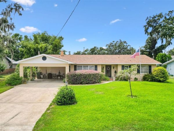 907 N SHORE DRIVE, LEESBURG, FL 34748