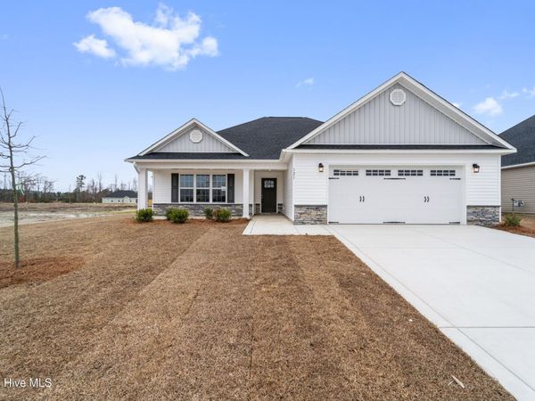 121 Sanctuary Street, Jacksonville, NC 28546