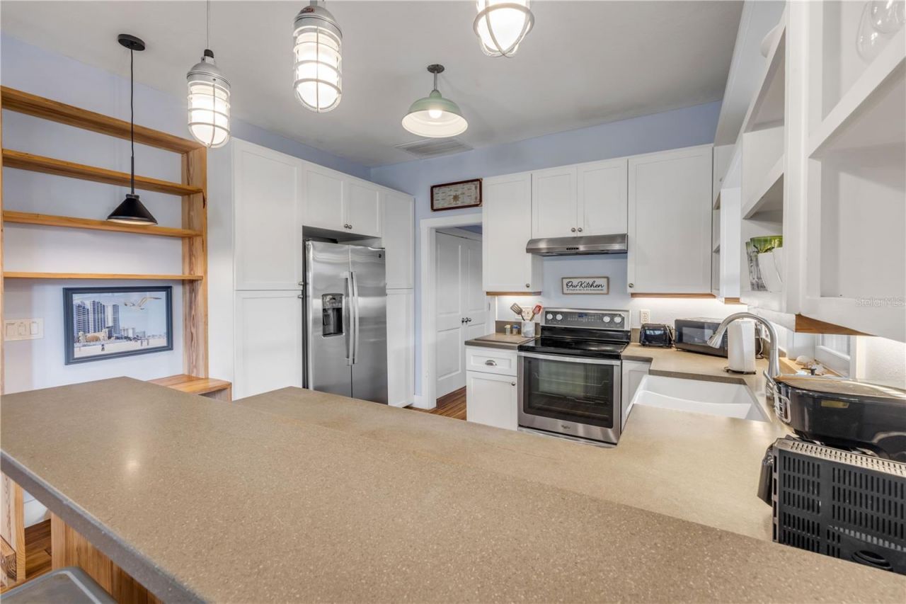 418 Columbus Avenue, New Smyrna Beach, FL 32169 Photo