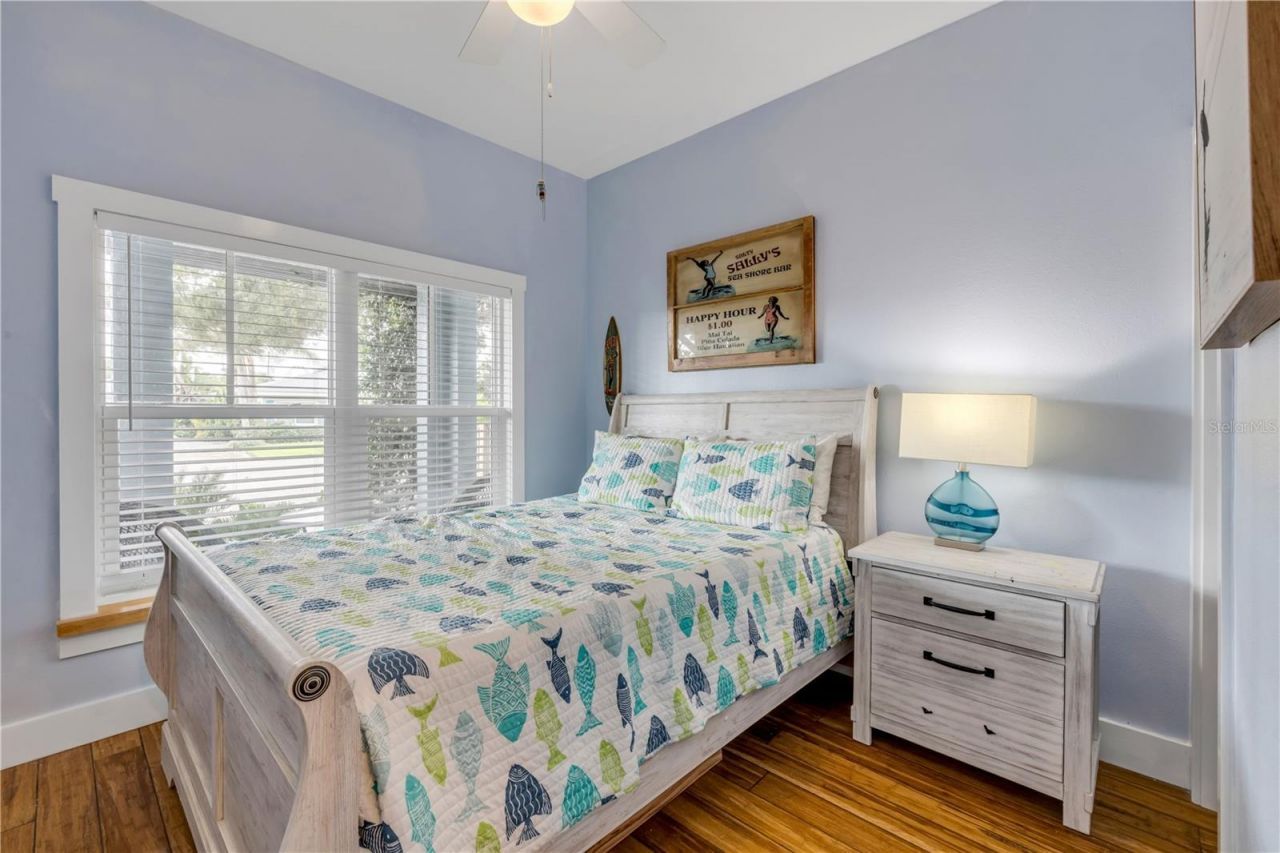 418 Columbus Avenue, New Smyrna Beach, FL 32169 Photo