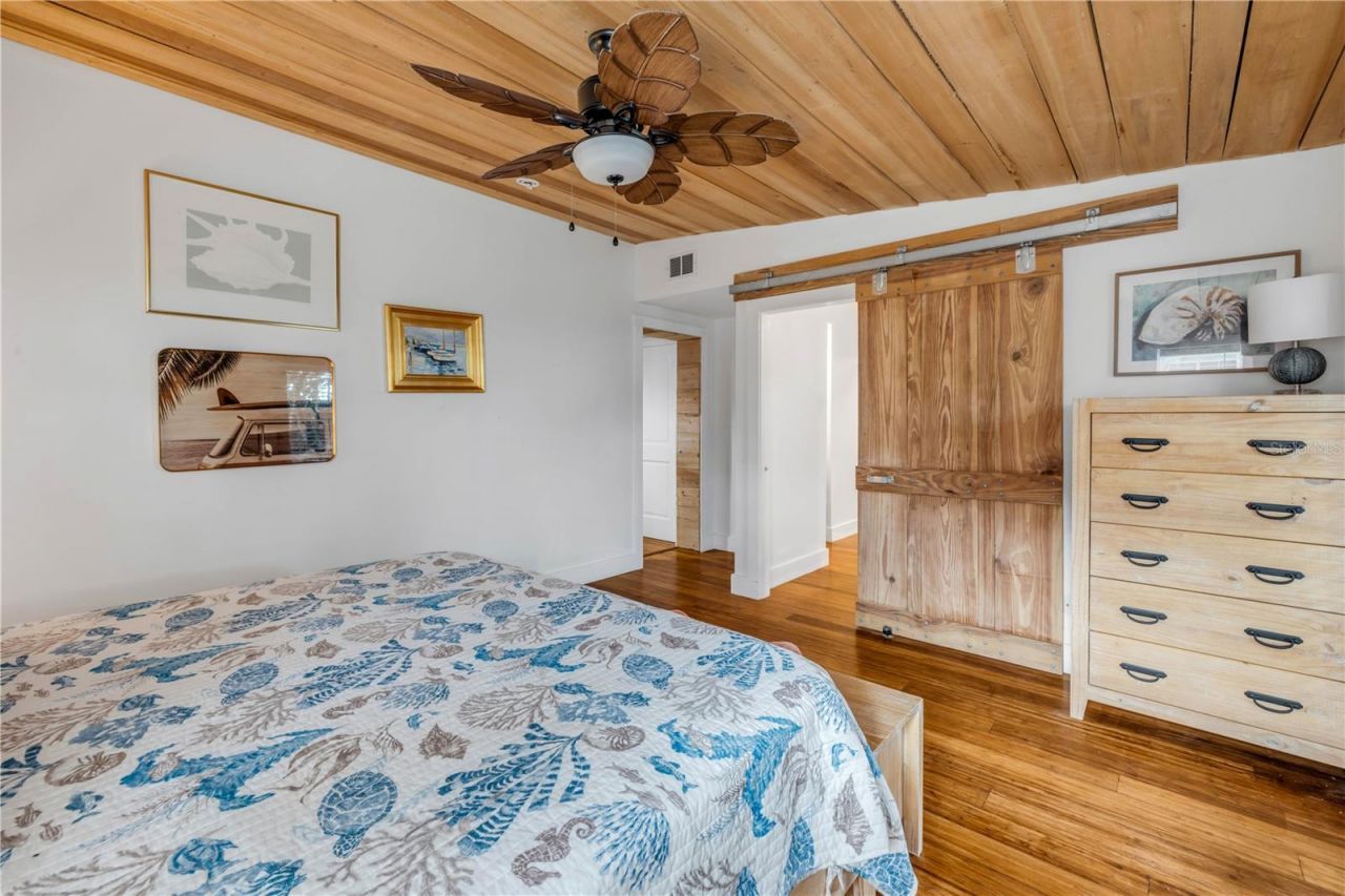 418 Columbus Avenue, New Smyrna Beach, FL 32169 Photo