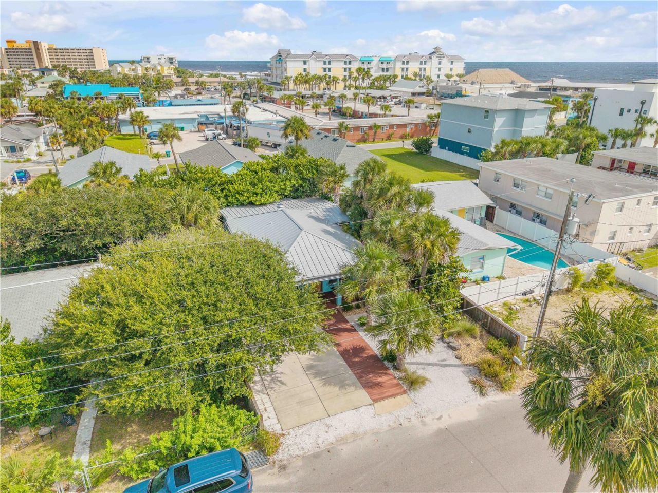 418 Columbus Avenue, New Smyrna Beach, FL 32169 Photo