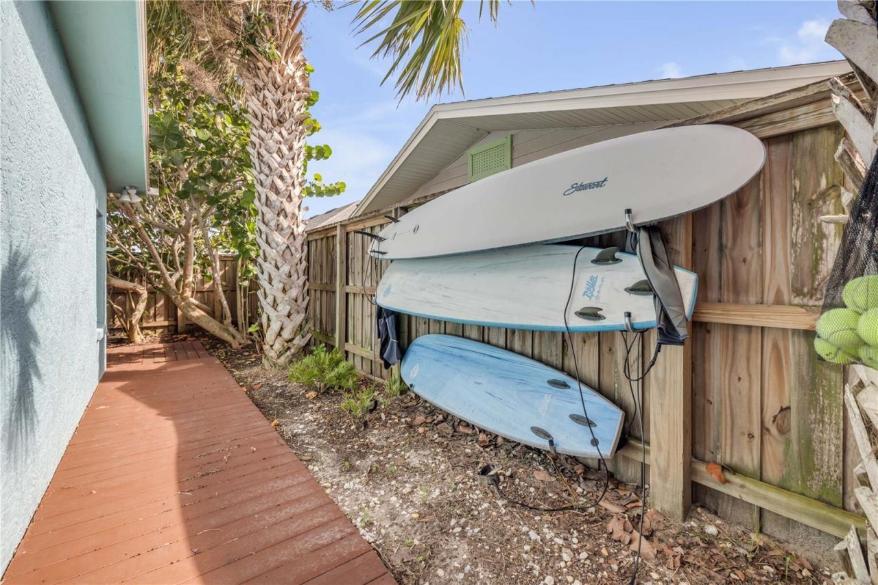 418 Columbus Avenue, New Smyrna Beach, FL 32169 Photo