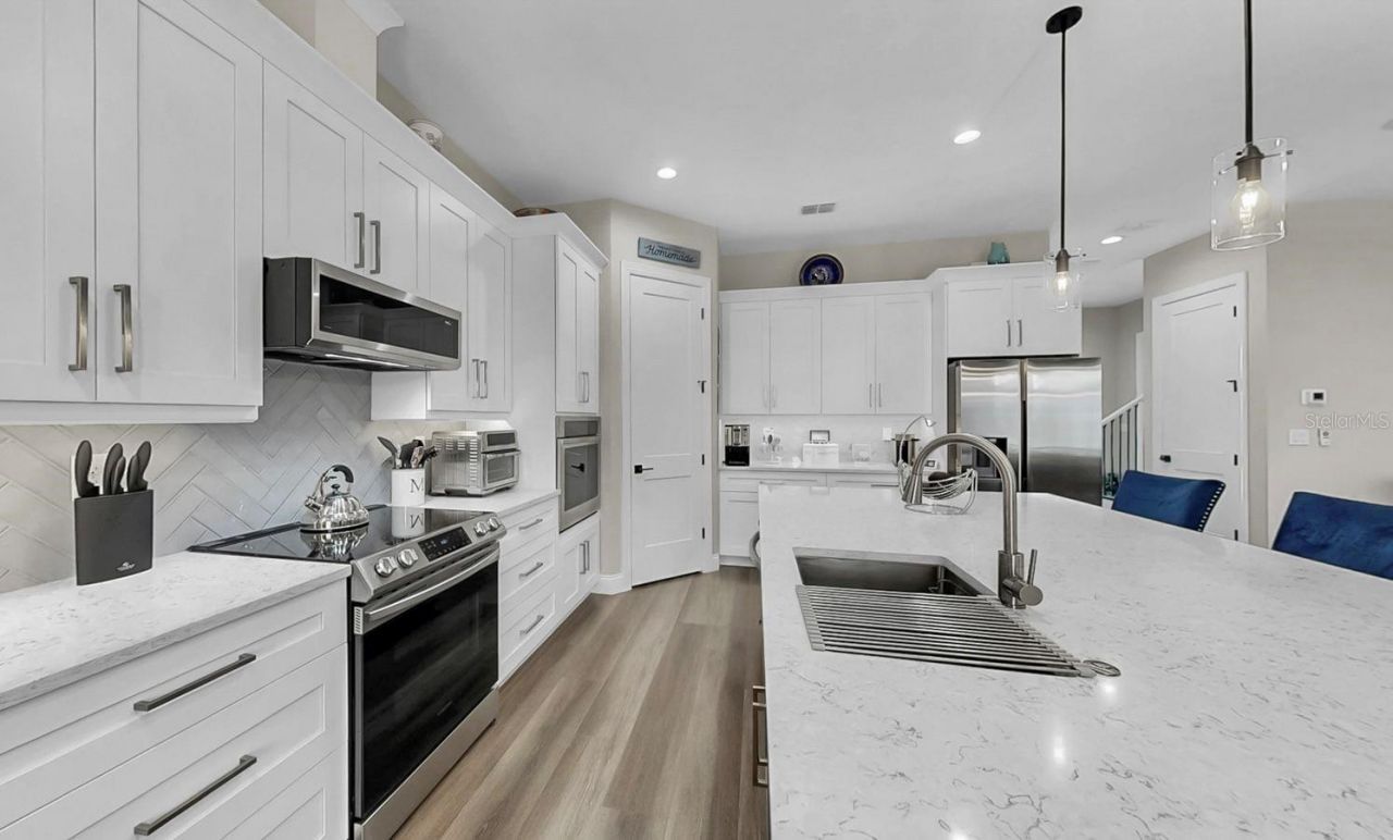 1406 Alhambra Drive, Apollo Beach, FL 33572 Photo