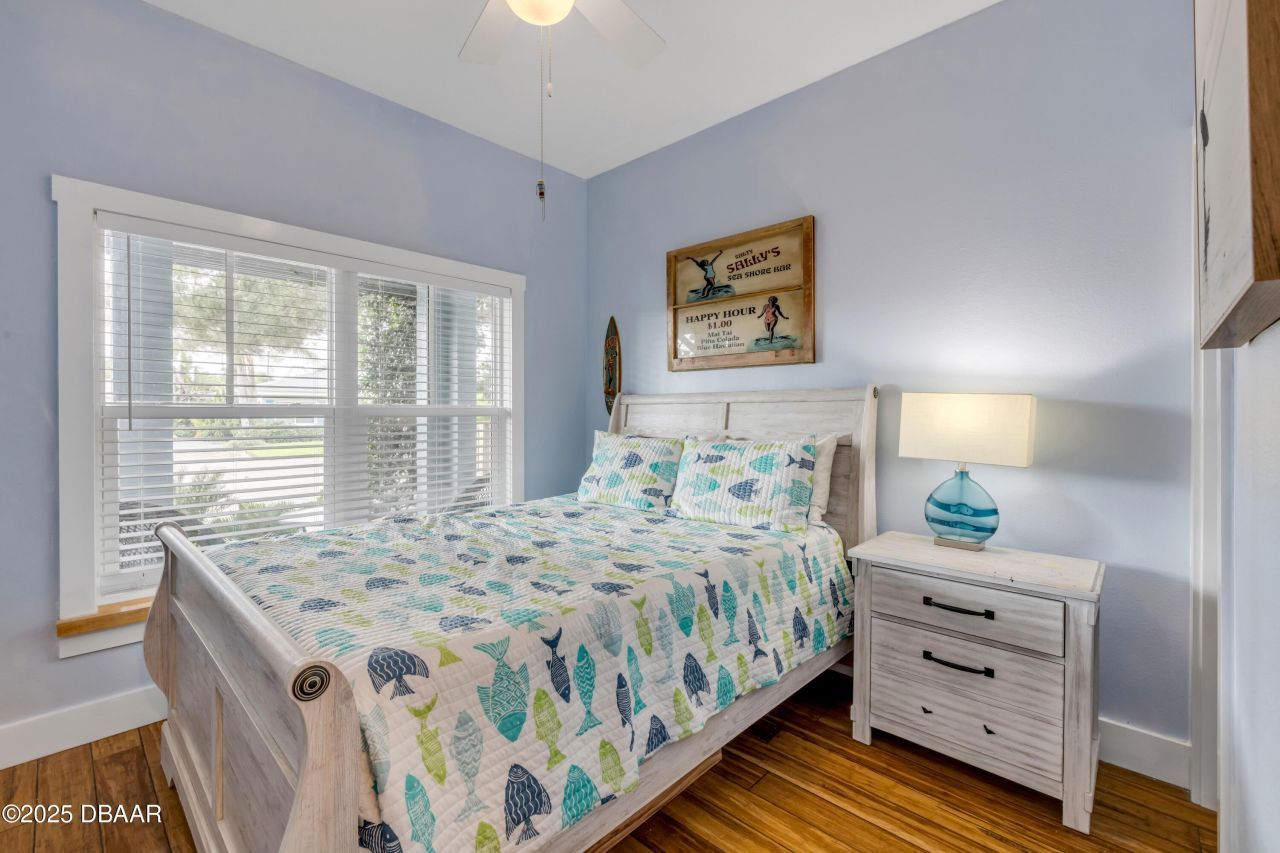 418 Columbus Avenue, New Smyrna Beach, FL 32169 Photo