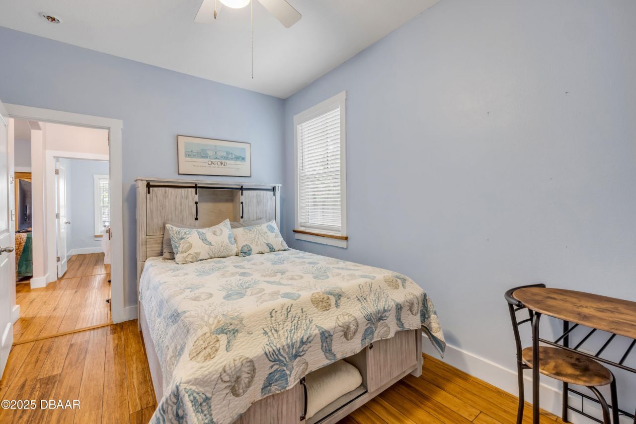 418 Columbus Avenue, New Smyrna Beach, FL 32169 Photo