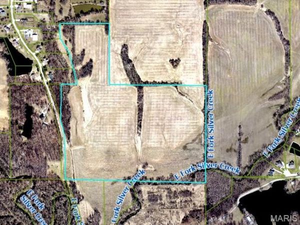 2912 Wellen Road, Highland, IL 62249