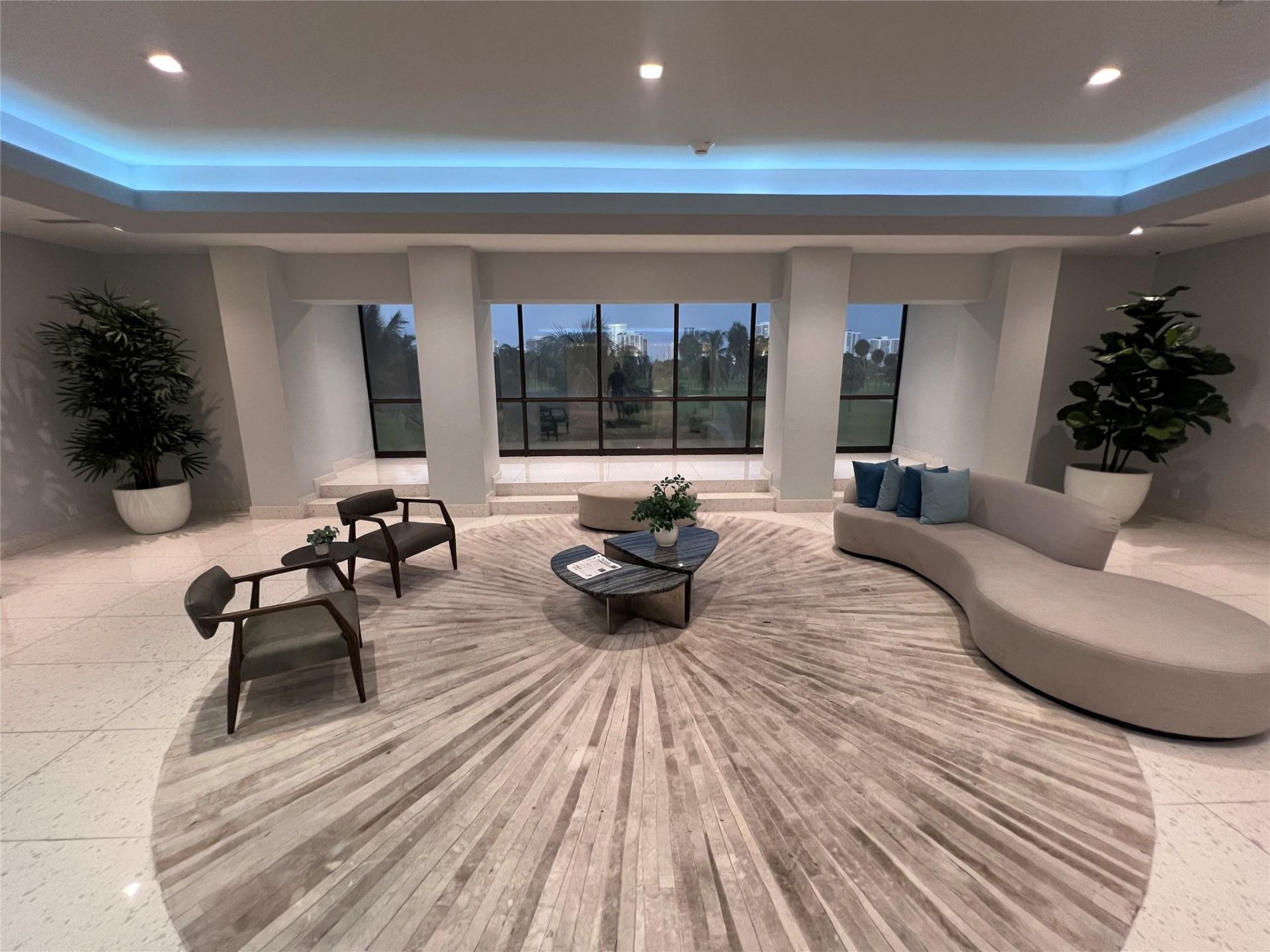 20335 W Country Club Drive, Unit 1101, Aventura, FL 33180 Photo